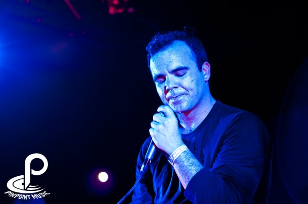 future-islands-echoplex-11-18-11_bi0244-nggid042965-ngg0dyn-610x0x100-00f0w010c010r110f110r010t010