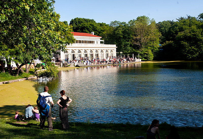 Проспект парк город. Проспект парк (Бруклин). Prospect Park. Проспект парк. The Boathouse New York.